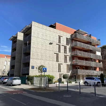 Bel Appartement T2 Avec Terrasse Et Parking, Wifi Inclus - Fr-1-553-158 *