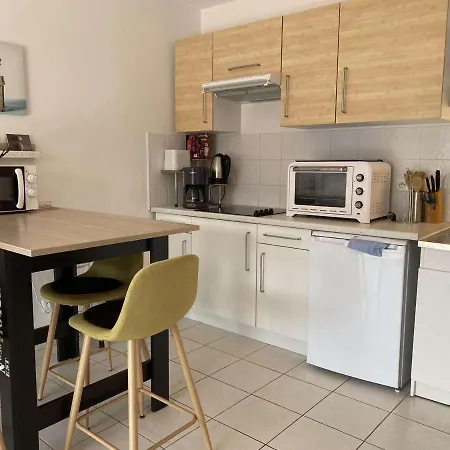 Apartment Bel Appartement T2 Avec Terrasse Et Parking, Wifi Inclus - Fr-1-553-158 Balaruc-les-Bains